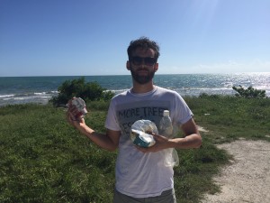 Fellow first-year MEM-CEM Justin Pierce picking up trash off the beach around Bahia Honda State Park in Florida over winter break. (Photo: Justin Pierce)
